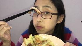 吃瓜学妹安雷,揭秘校园里的“瓜田”趣事